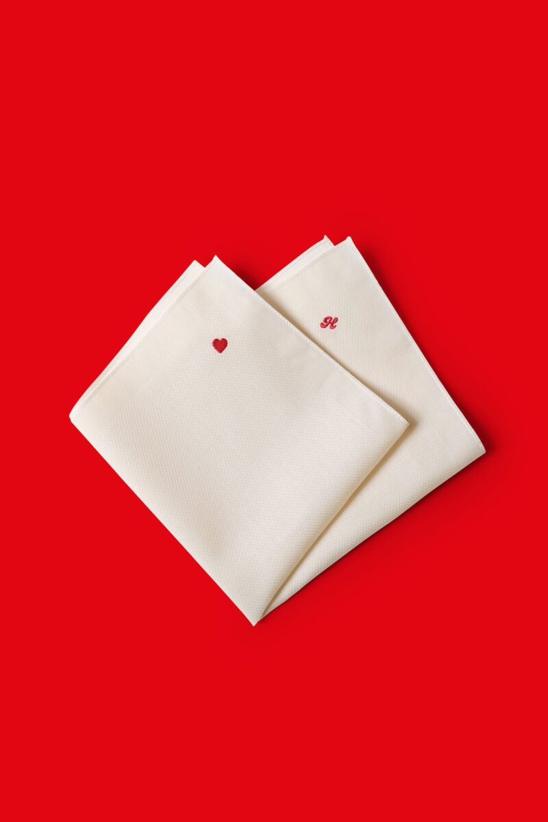 Cotton 100% ปักลายหัวใจมินิมอล ไหมอิตาลีสีแดง แพคคู่รัก 2 ผืน